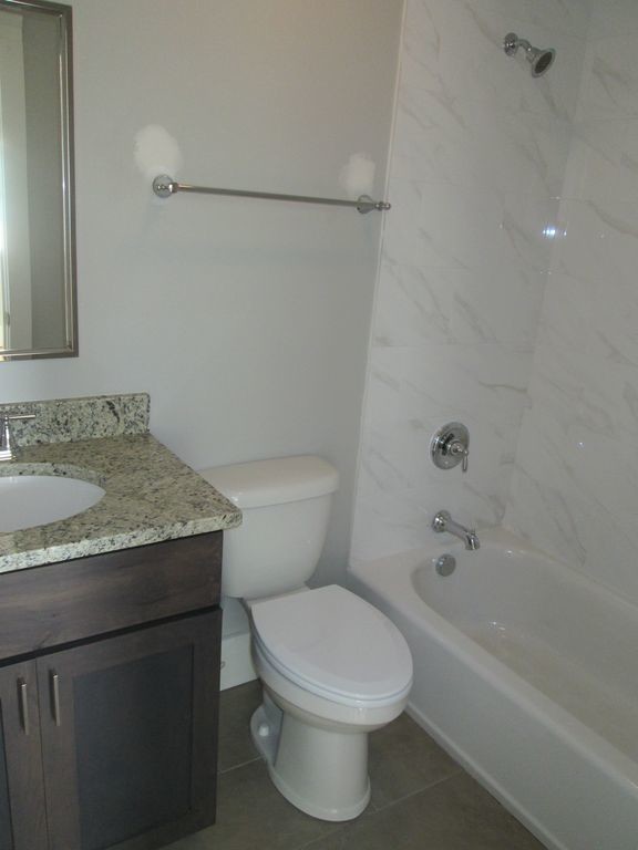 15 Sires St unit C, Charleston, SC 29403 - photo 4