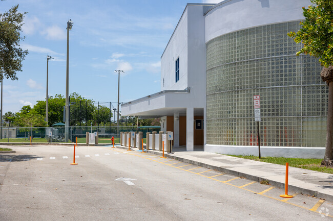 Side entrance to Bayview Elementary School in Ft Lauderdale, FL.
