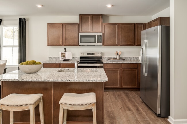 5021 Burmese Trail unit 36142789, Spartanburg, SC 29306 - photo 2