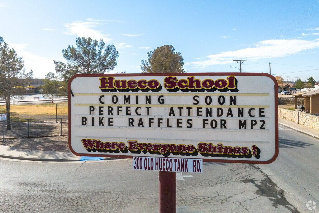 Hueco Elementary boasts a thriving Dual Language Academy.