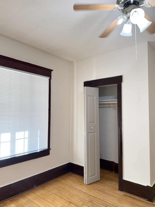 585 Case Ave unit 1, Saint Paul, MN 55130 - photo 6