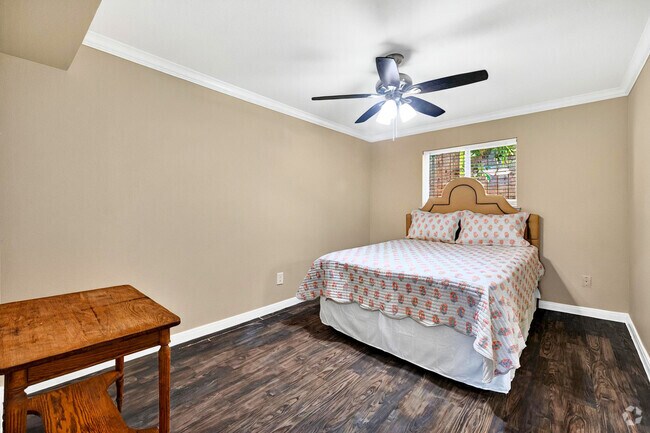 The Grove at 43rd, Houston, TX 77018 - photo 4
