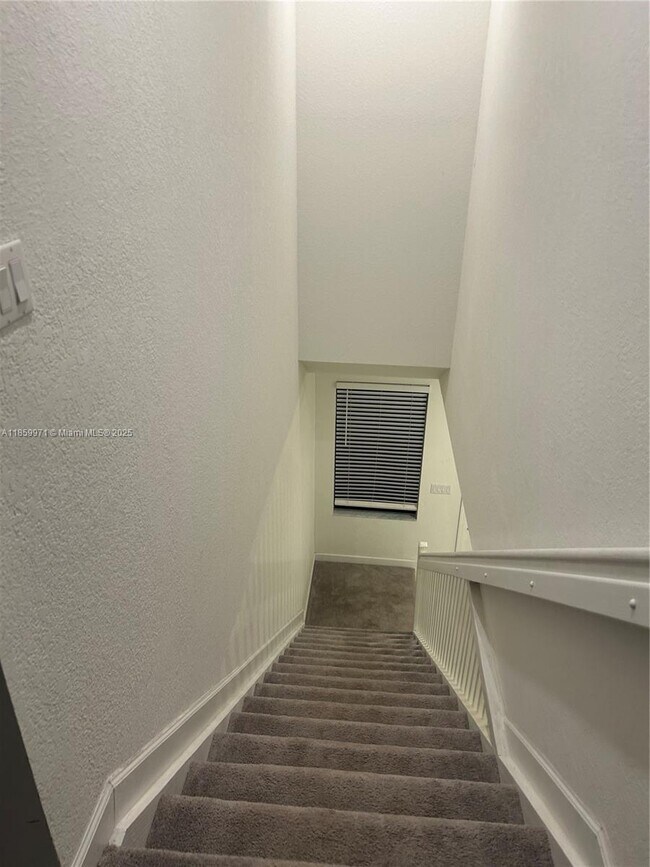 2831 SW 16th Terrace, Fort Lauderdale, FL 33315 - photo 7