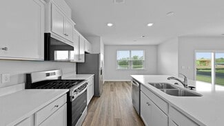 330 Willow Run Dr, Summerville, SC 29486