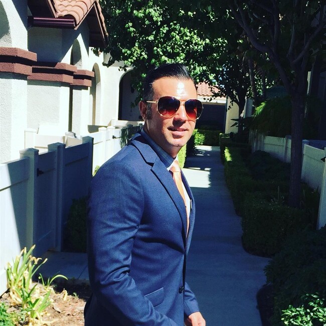 Agent Photo