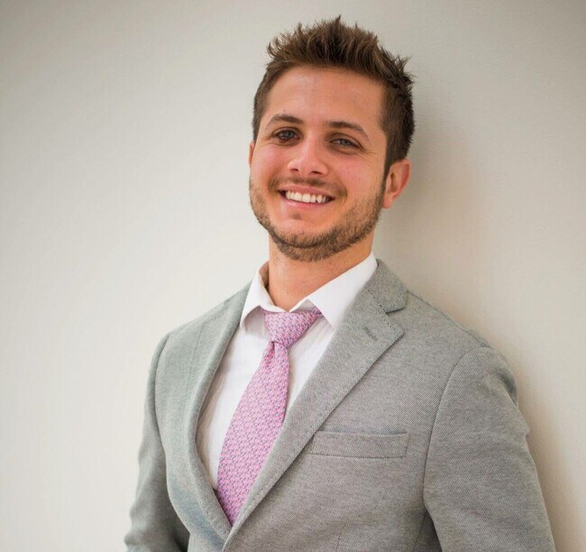 Agent Photo