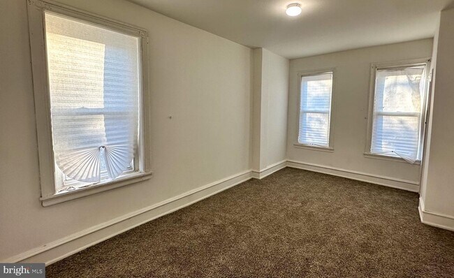 3536 N Marvine St unit 3536 Marvin, Philadelphia, PA 19140 - photo 2