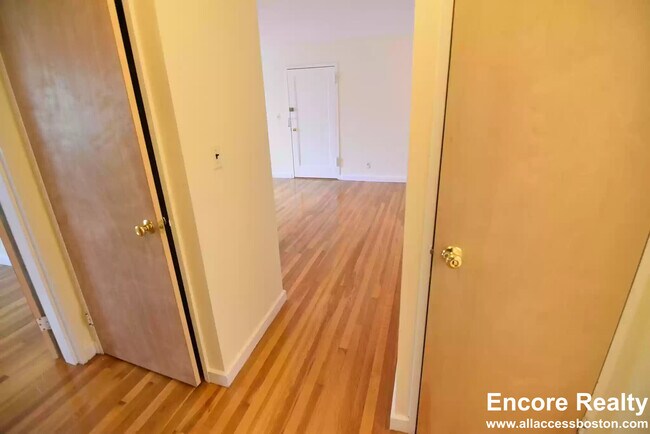 74 Parkman St unit 59-1A, Brookline, MA 02446 - photo 4