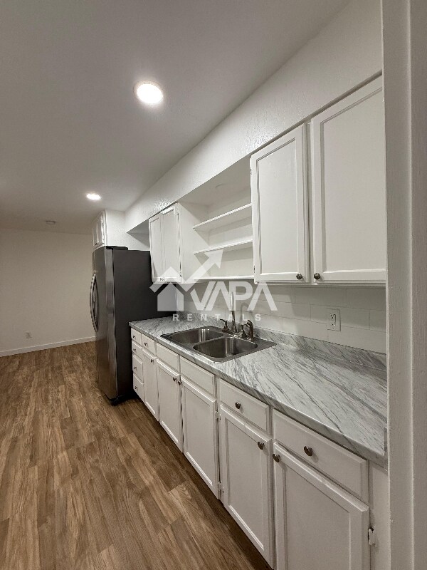 319 Surrels Ave, San Antonio, TX 78228 - photo 4