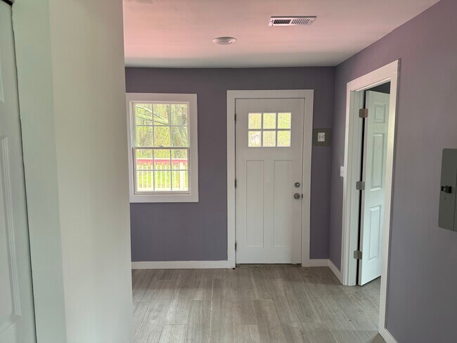 1272 Oh-131 unit Milford Home, Milford, OH 45150 - photo 5