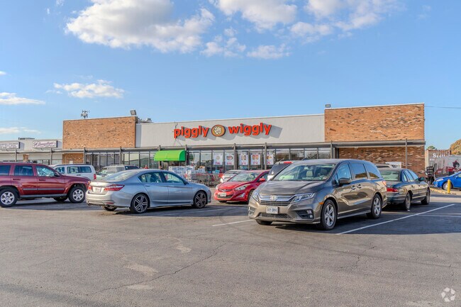 Discover convenience at Piggly Wiggly, a hub where community and quality meet in Foxhall.