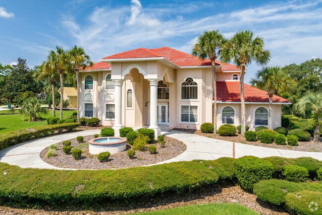 Buyers can find pockets of elegant homes in the North Weeki Wachee neighborhood.