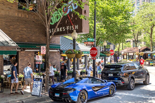 Valet service is available at Gibsons Steak on Rush-Division.