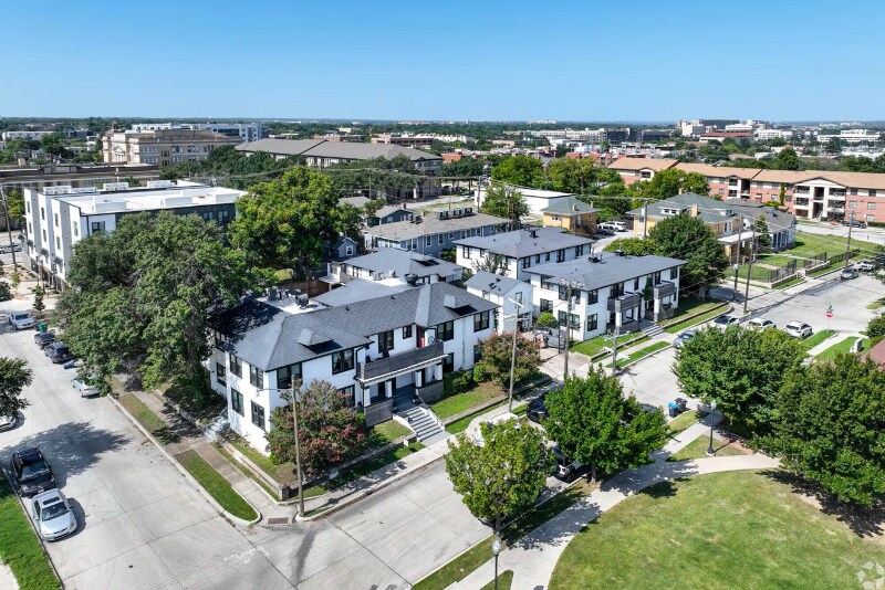 301-311 W Leuda St unit 805C, Fort Worth, TX 76104 - photo 1