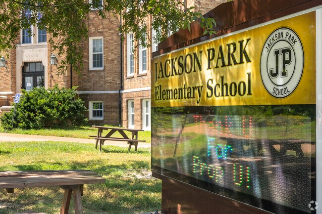 Jackson Park Elementary School prioritizes learning and collaboration.