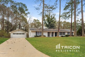 188 Misty Hollow Way, Woodstock, GA 30188