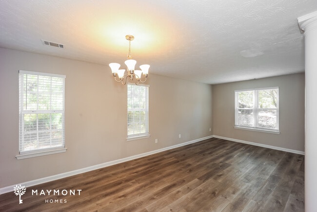 313 Sarasota Ln, Locust Grove, GA 30248 - photo 5