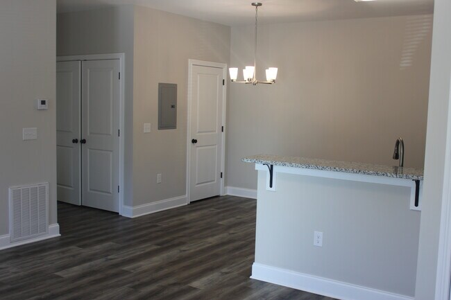 1120 Bluegrass Rd unit A3, Franklin, KY 42134 - photo 5