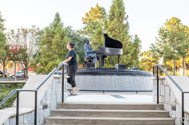 Stop by the Ray Charles Monument Park and walk around the music-filled space near Highland Park.