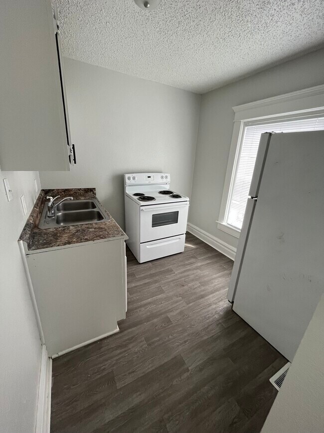 1154 Jefferson Ave unit 1, Huntington, WV 25704 - photo 6