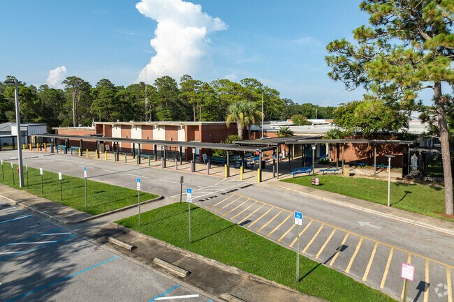 Students thrive at Shalimar Elementary School.