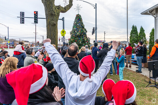 The annual Tree Lighting Ceremony sparks applause in Darien.