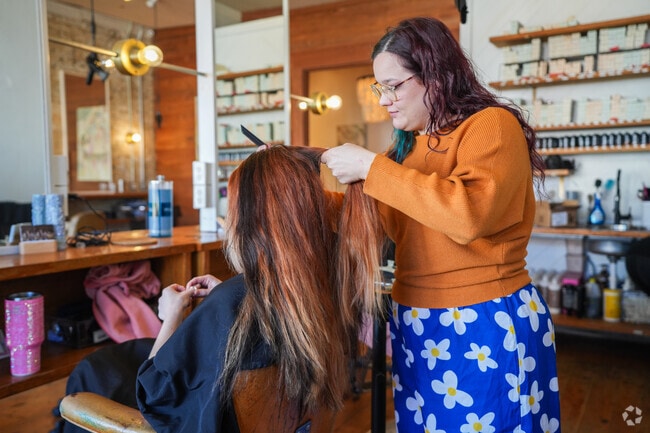 Glossary Salon, as a premier establishment, serves the Florence community.