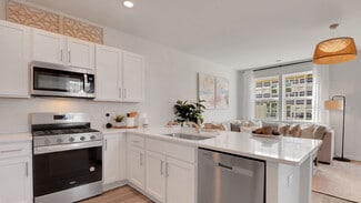 29 Whaler Dr, Runnemede, NJ 08078