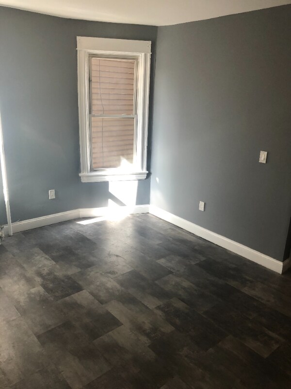 147 Beech St Unit 1R, Yonkers, NY 10701