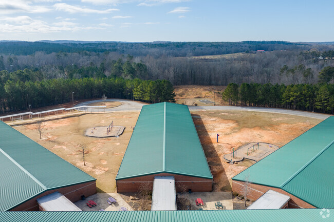 Connie Dugan Elementary School has ample outdoor recreational space for students.