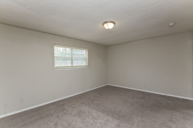 The Park at Palatine, College Park, GA 30349 - photo 3