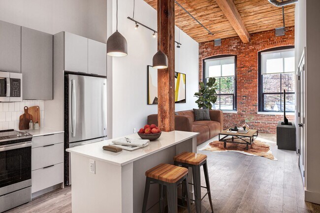 Windsor Radio Factory, Melrose, MA 02176 - photo 5