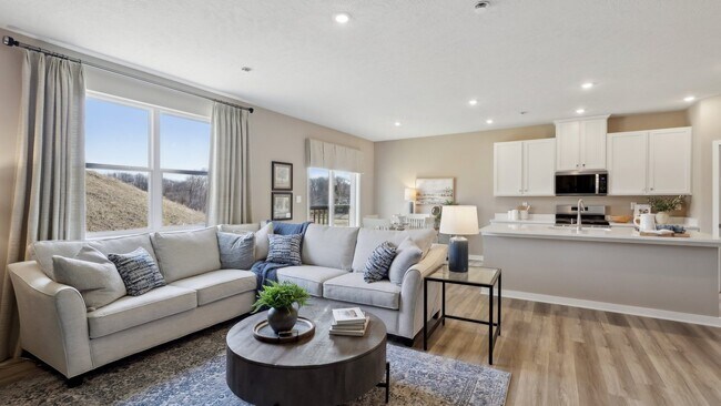 386 Lexington Cir, Bridgeport, WV 26330 - photo 2