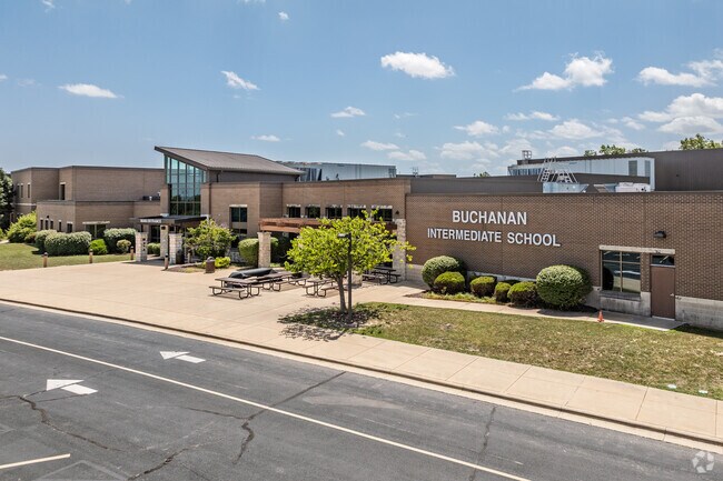 Buchanan Intermediate School has an average enrollment of around 400 students.