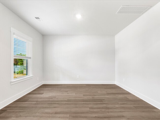 790 Treeline Rd, Moore, SC 29369 - photo 4