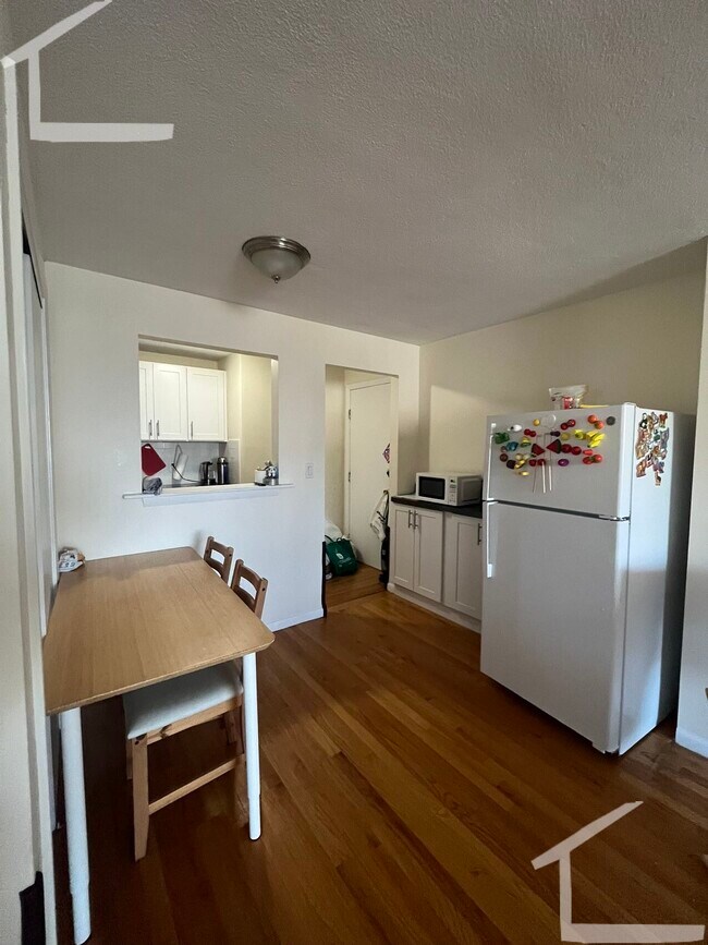 7 Allston St unit 9, Dorchester Center, MA 02124 - photo 2