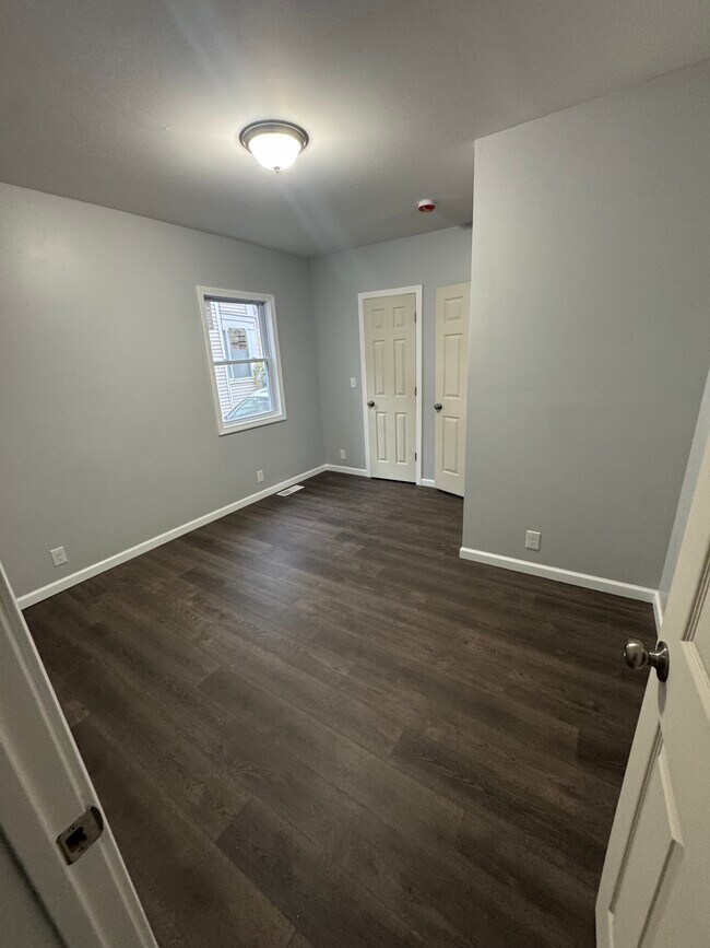 240 College St unit 240, Springfield, MA 01109 - photo 7