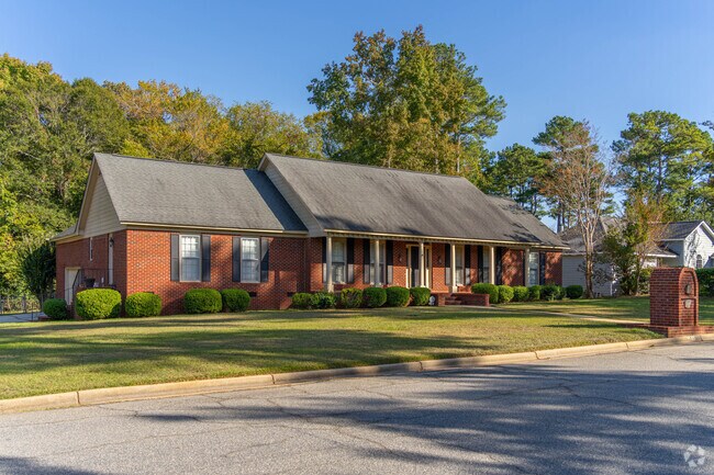 Ranch style homes are common in Westover.