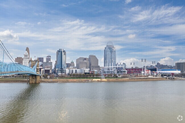 Delshire is located only about 6 miles west of Downtown Cincinnati, a cultural center on the Ohio River.