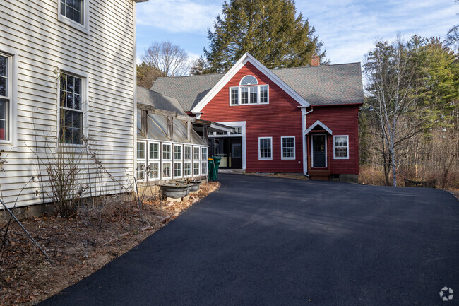 The Maple Dene & Moppet School has a small and intimate campus.