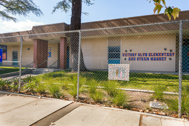 Victory Boulevard Elementary School serves students K-5th grade.