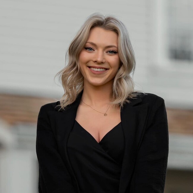 Agent Photo