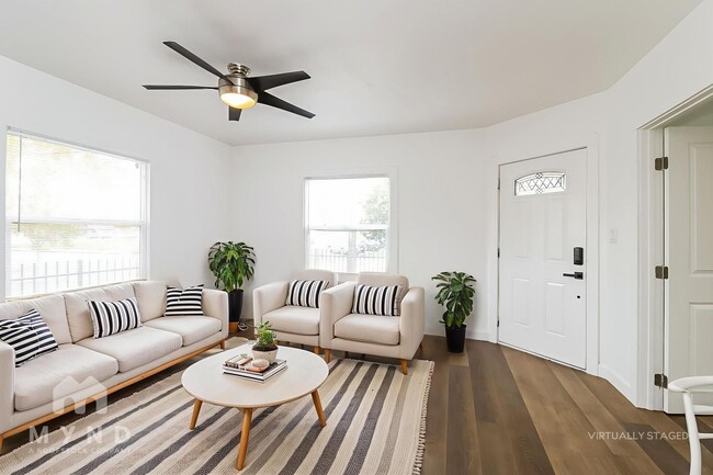 702 Dixieanne Ave, Sacramento, CA 95815 - photo 2