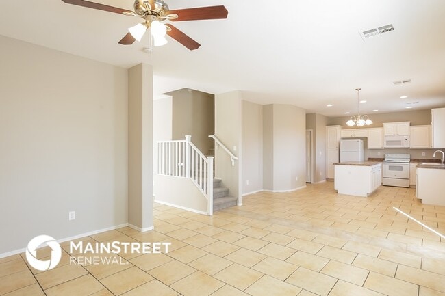 7322 W Wolf St, Phoenix, AZ 85033 - photo 4