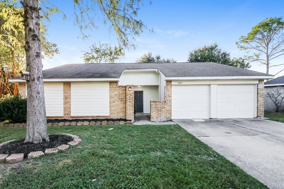 16751 Dew Drop Ln, Houston, TX 77095 - photo 1