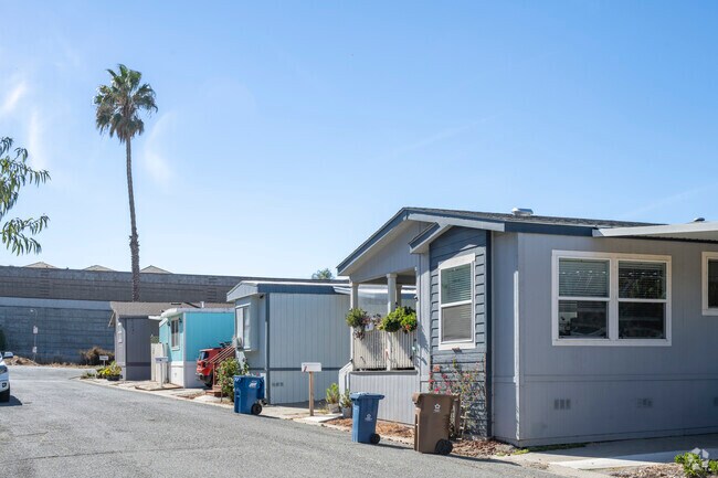 Manufactured homes can be found in the Bay Point West neighborhood.