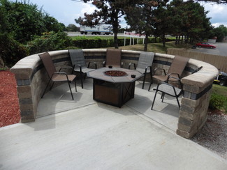 5675-5685 Chatford Dr, Columbus, OH 43232