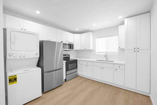 2210 Pine Ave unit 2211 Pine Ave, Long Beach, CA 90806 - photo 5