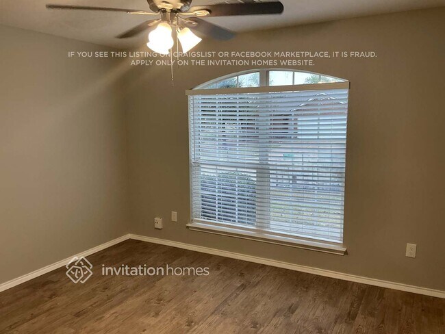 409 Heritage Dr, Crowley, TX 76036 - photo 6