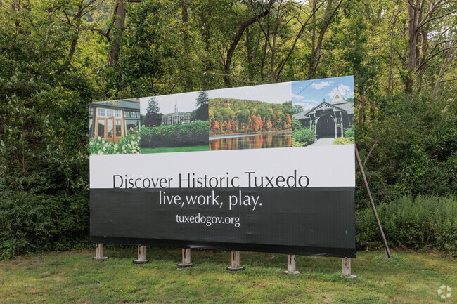 Tuxedo Park, NY is an exclusive and vibrant community just a short ride from NYC.